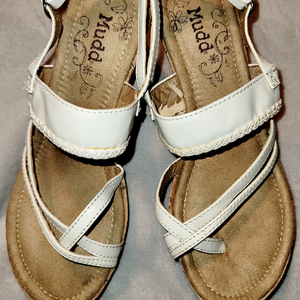 Mudd wedge sandals
